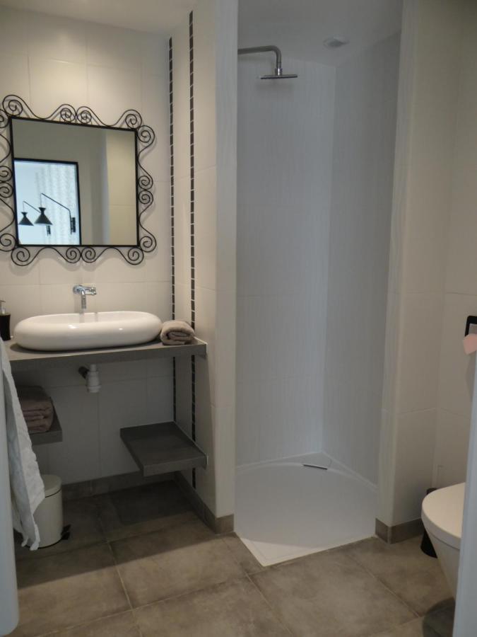 Bed and Breakfast Les Marguerites Champdolent Esterno foto